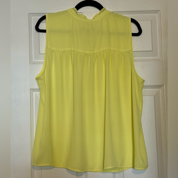 J. Crew Women's Neon Yellow Button-Front Sleeveless Top - Picture 2 of 6